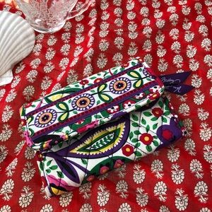 VERA BRADLEY flap wallet (brand new!!)
